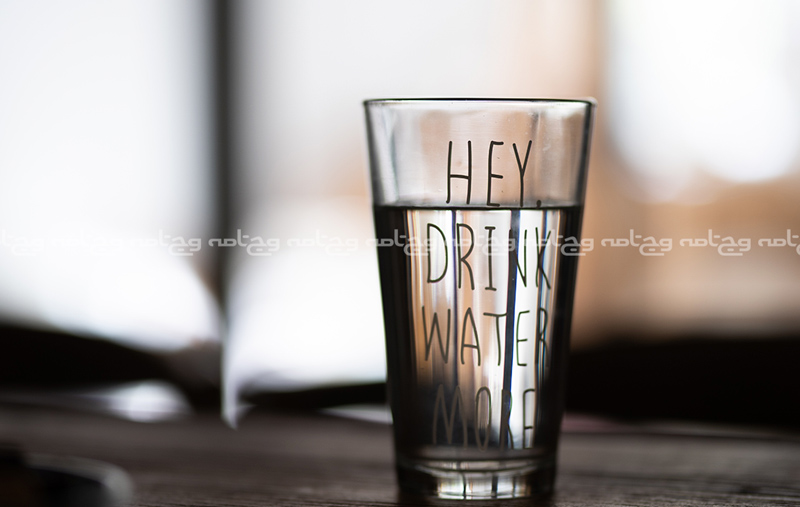 نوشیدن آب