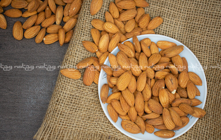 خواص بادام برای سلامتی: 9 دلیل برای اینکه بادام را به رژیم غذایی خود اضافه کنید