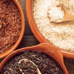 تفاوت برنج قهوه‌ای و سفید: کدام برای سلامتی بهتر است؟