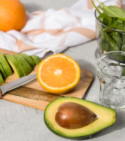 هیدراتاسیون در رژیم گیاهخواری و معرفی بهترین خوراکیها و نوشیدنیها برای پیشگیری از کمآبی